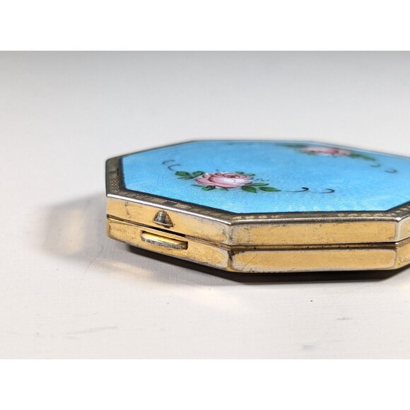 1920s Baby Blue Guilloche Enamel Compact, Fancy powder, rouge & mirror compact, - Picture 4 of 16